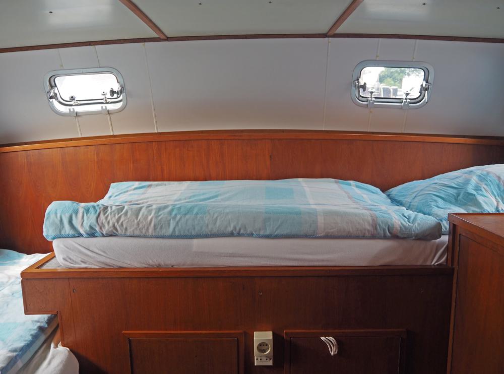 Aft cabin, Accommodation